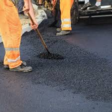 Best Gravel Driveway Installation  in West Falls Church, VA